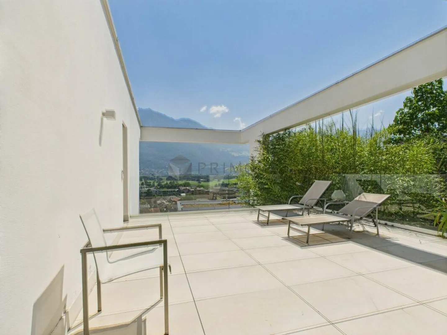 Casa d'architetto elegante con eleganza senza tempo - Foto 4 di 16