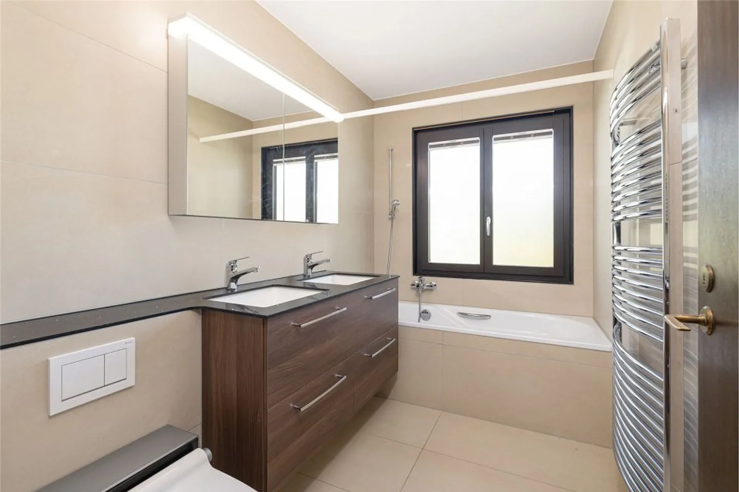 Maison individuelle dans un emplacement privilégié avec jardin et beaucoup d'espace pour se sentir bien ! - Photo 3 sur 13