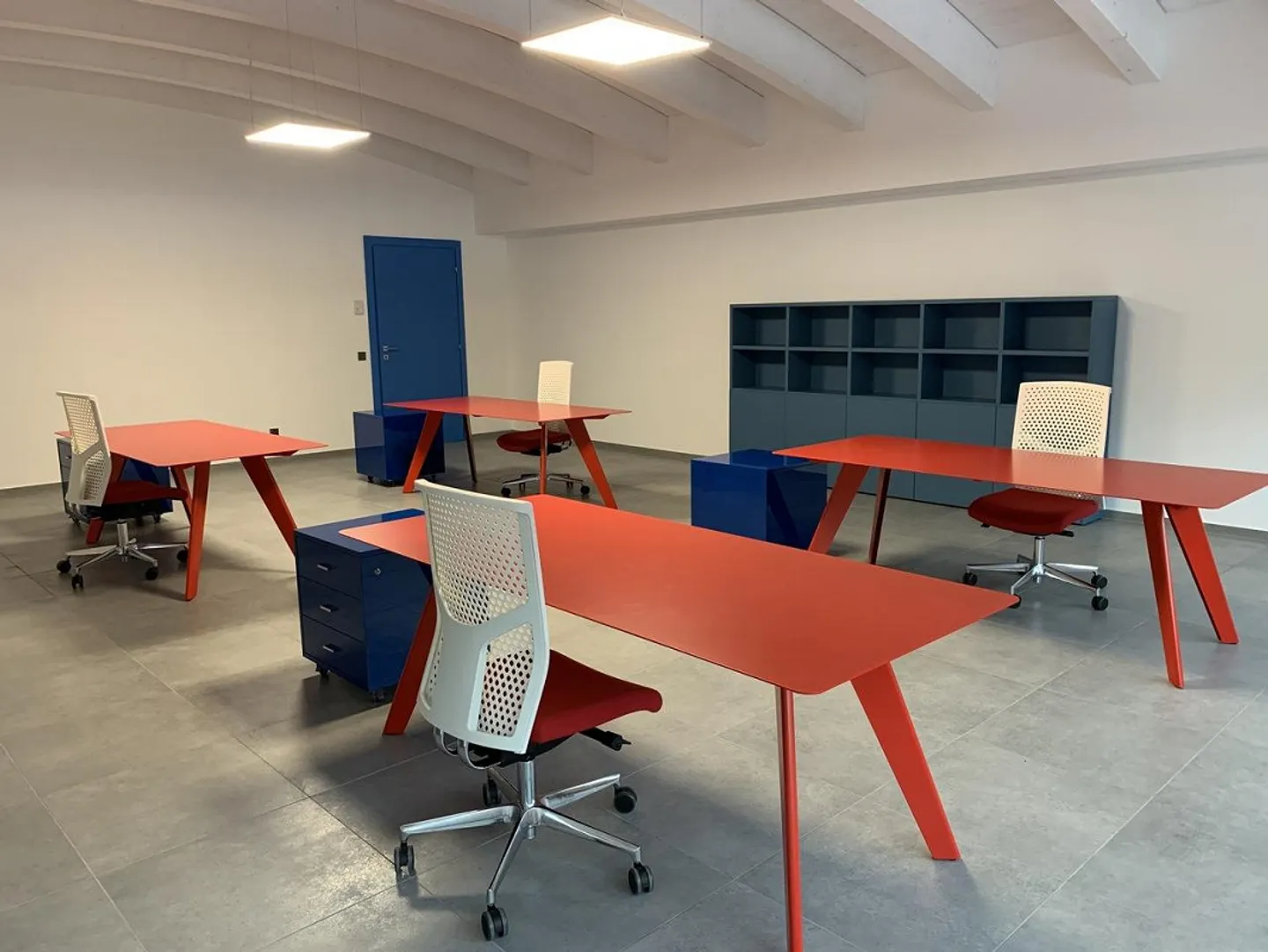Büro von 330m2 - Ideal für Eigenbedarf und/oder Einkommensinvestition - Foto 9 von 11