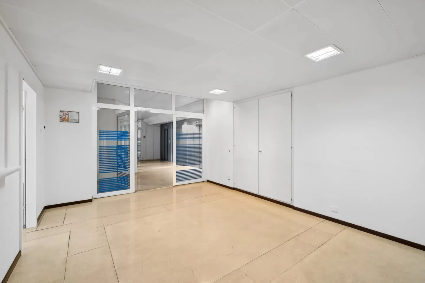 Geräumiger Büroraum in Charmilles - Foto 3 von 13