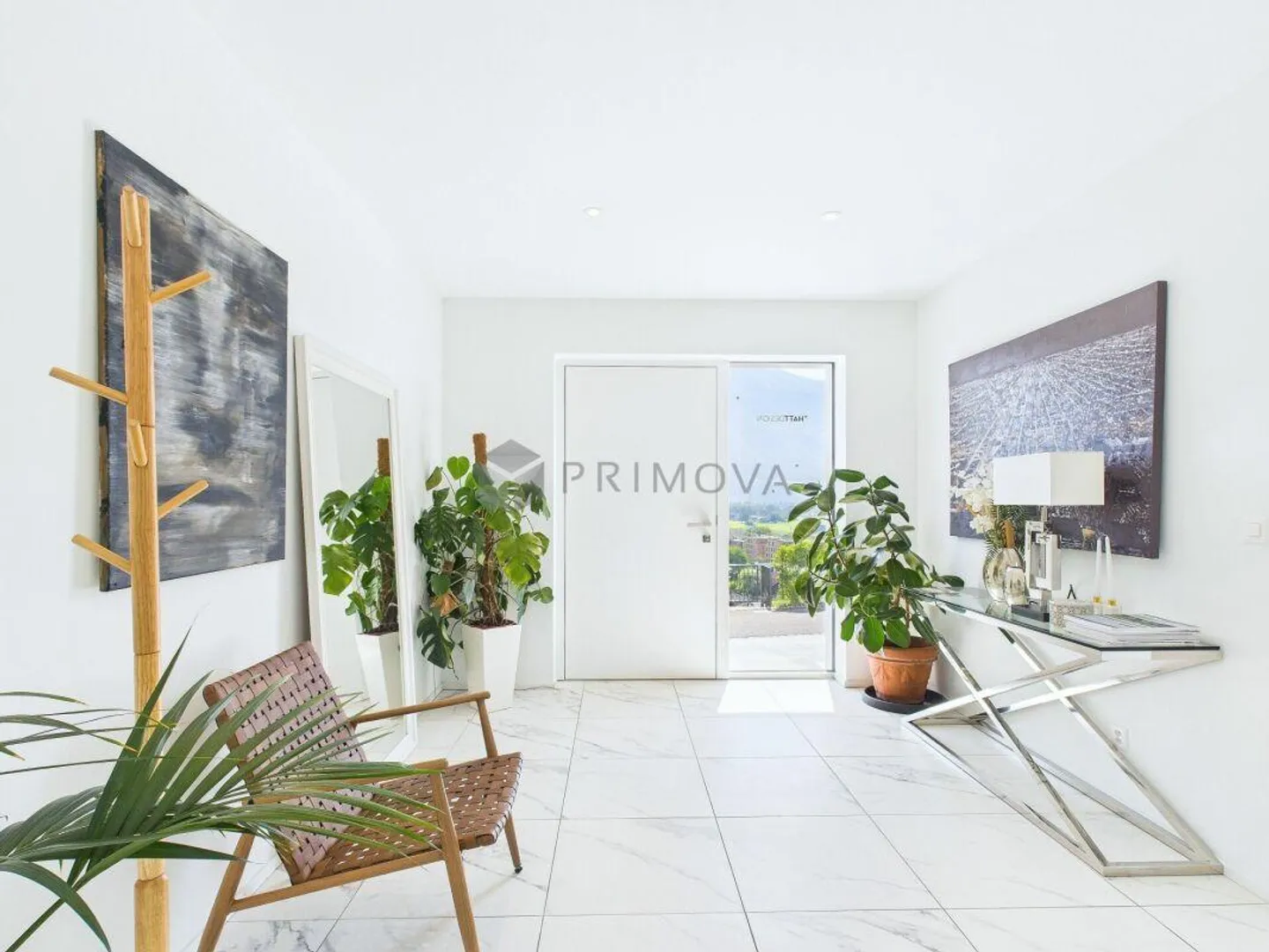 Casa d'architetto elegante con eleganza senza tempo - Foto 8 di 16
