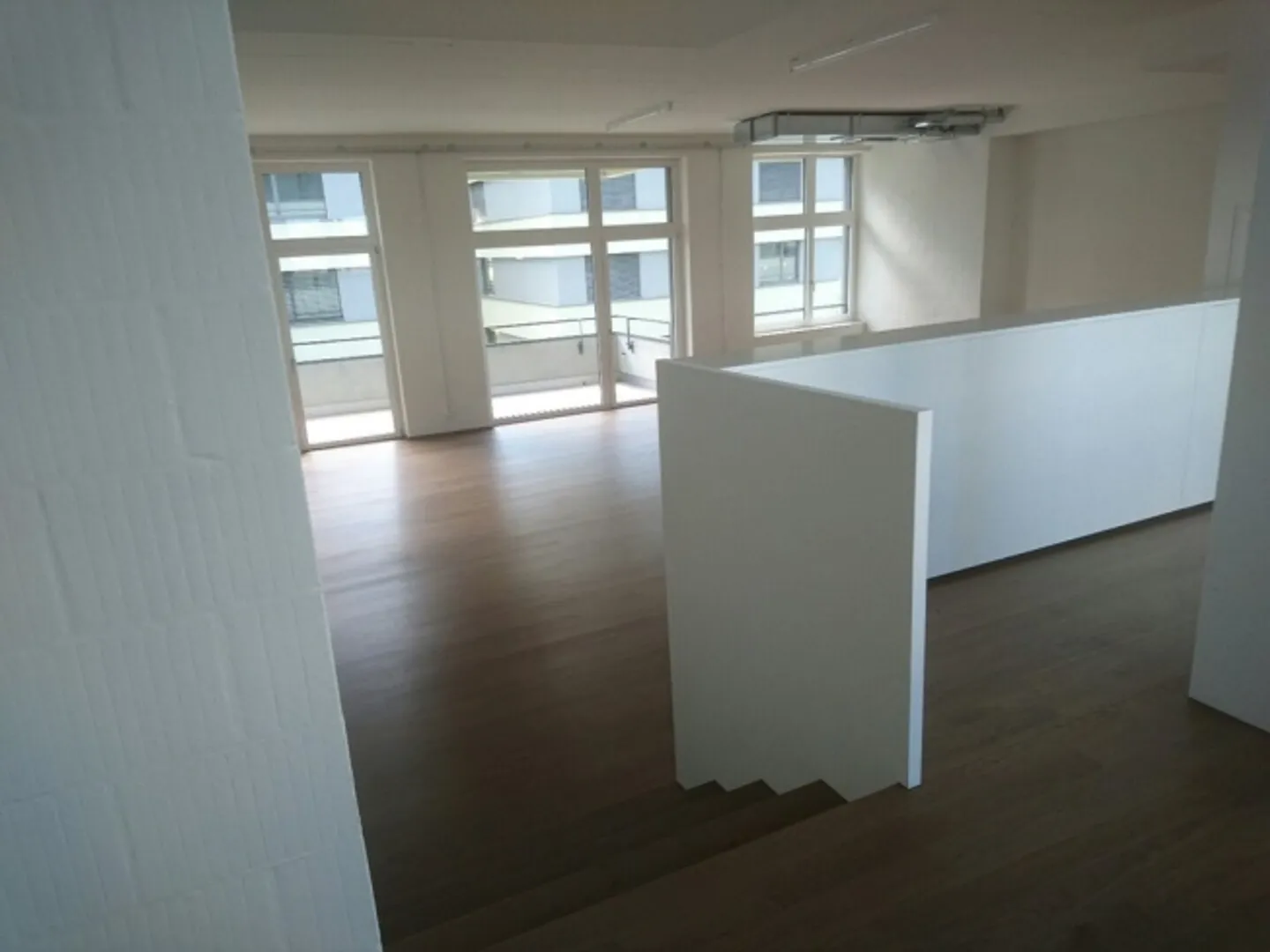 «Gewerberäume (148m2) mit Kochnische und Balkon» - Foto 2 von 9