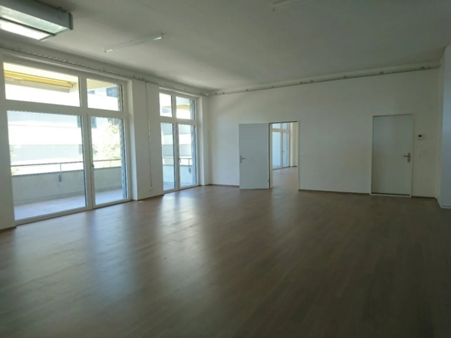 «Gewerberäume (148m2) mit Kochnische und Balkon» - Foto 4 von 9