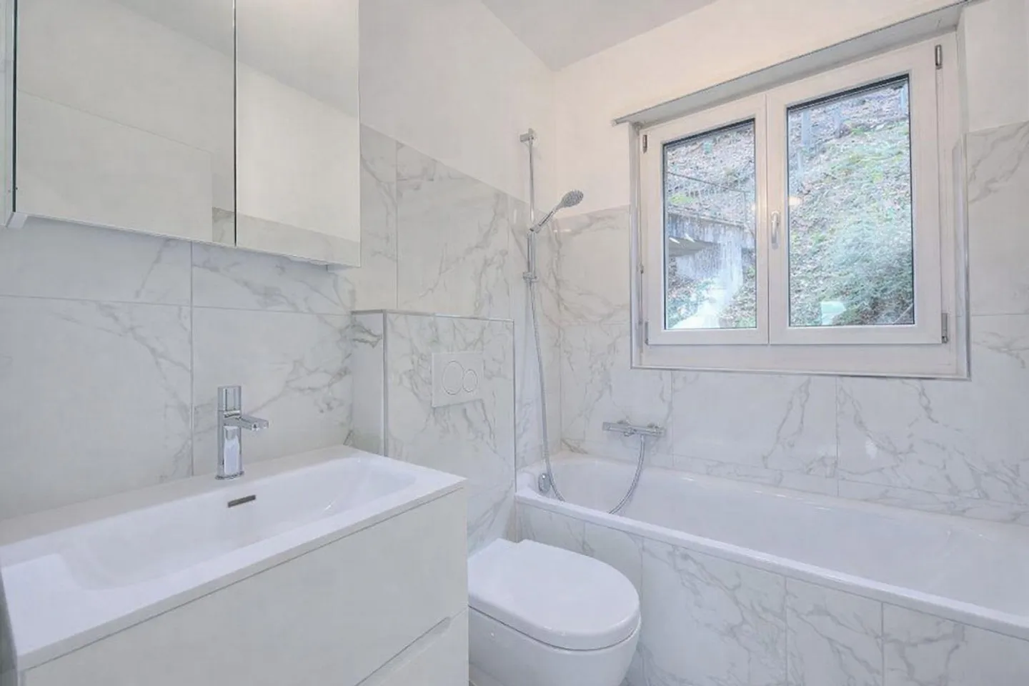 Elegante Wohnung mit Seeblick - Foto 7 von 8
