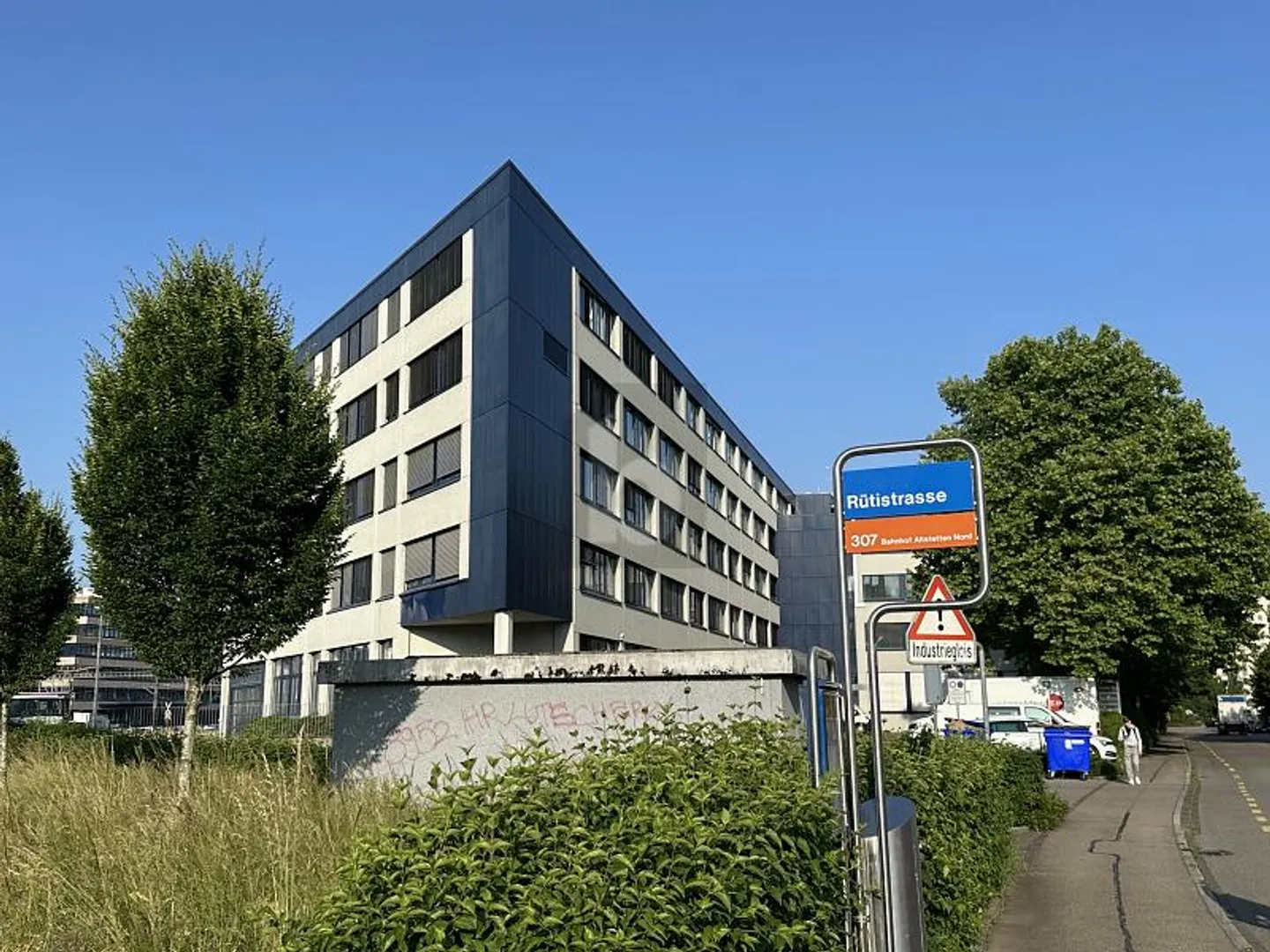 Moderne Bürofläche in Schlieren - Foto 1 von 6