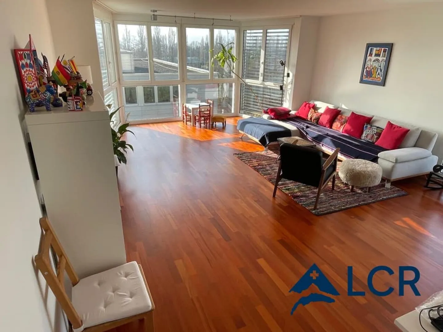 Beautiful apartment for short term rental in Lausanne / furnished / 3 bedrooms / 2 bathrooms / 1 terrace - Photo 2 of 11