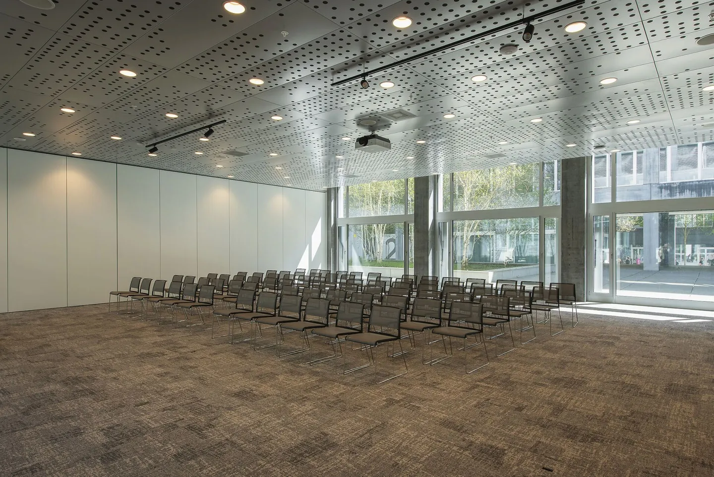 Attractive Plug & Play Office Spaces in Glattpark - Ready for Immediate Occupancy - Photo 6 of 8