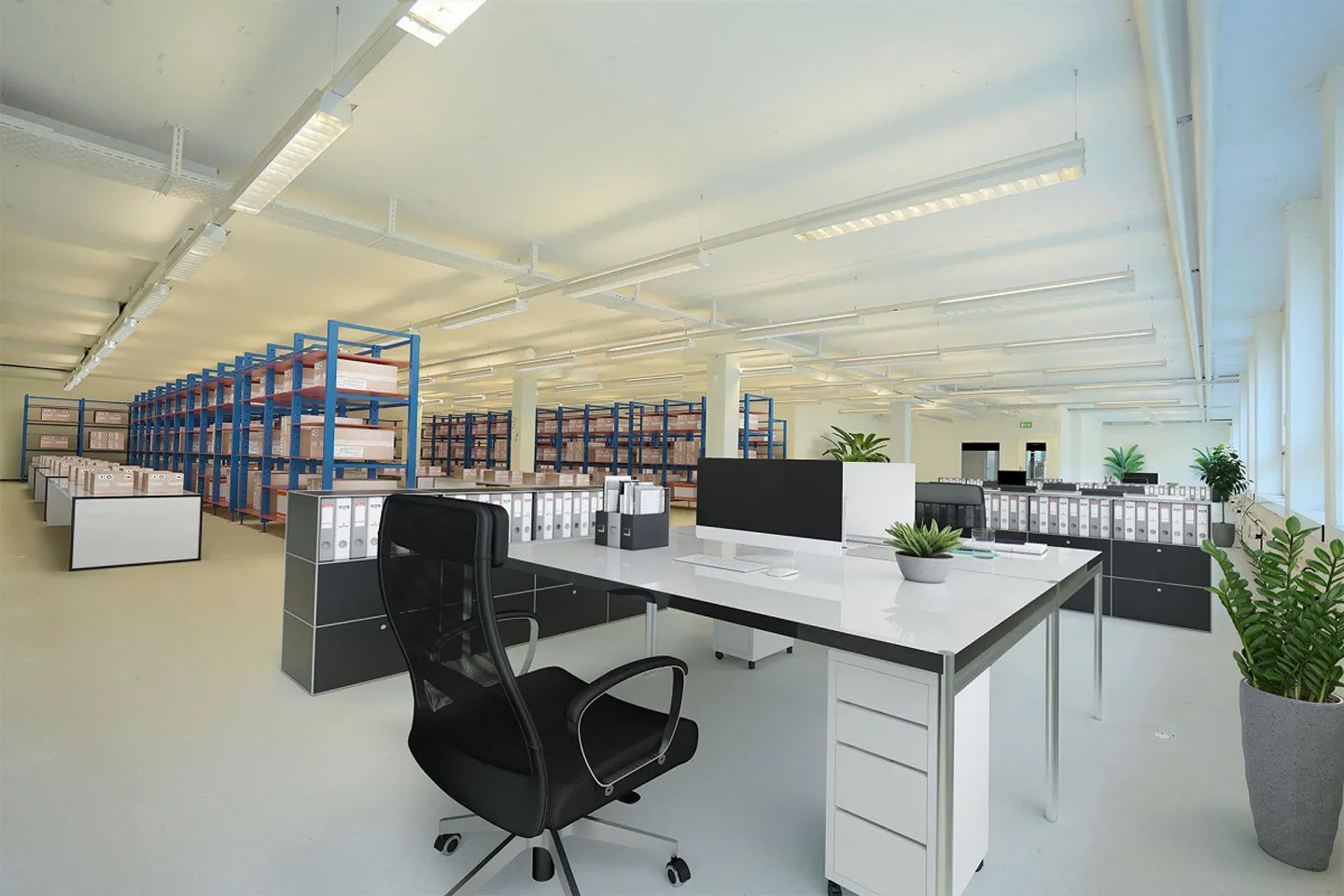 Espace commercial, logistique, bureau ou entrepôt abordable à louer - Photo 2 sur 18