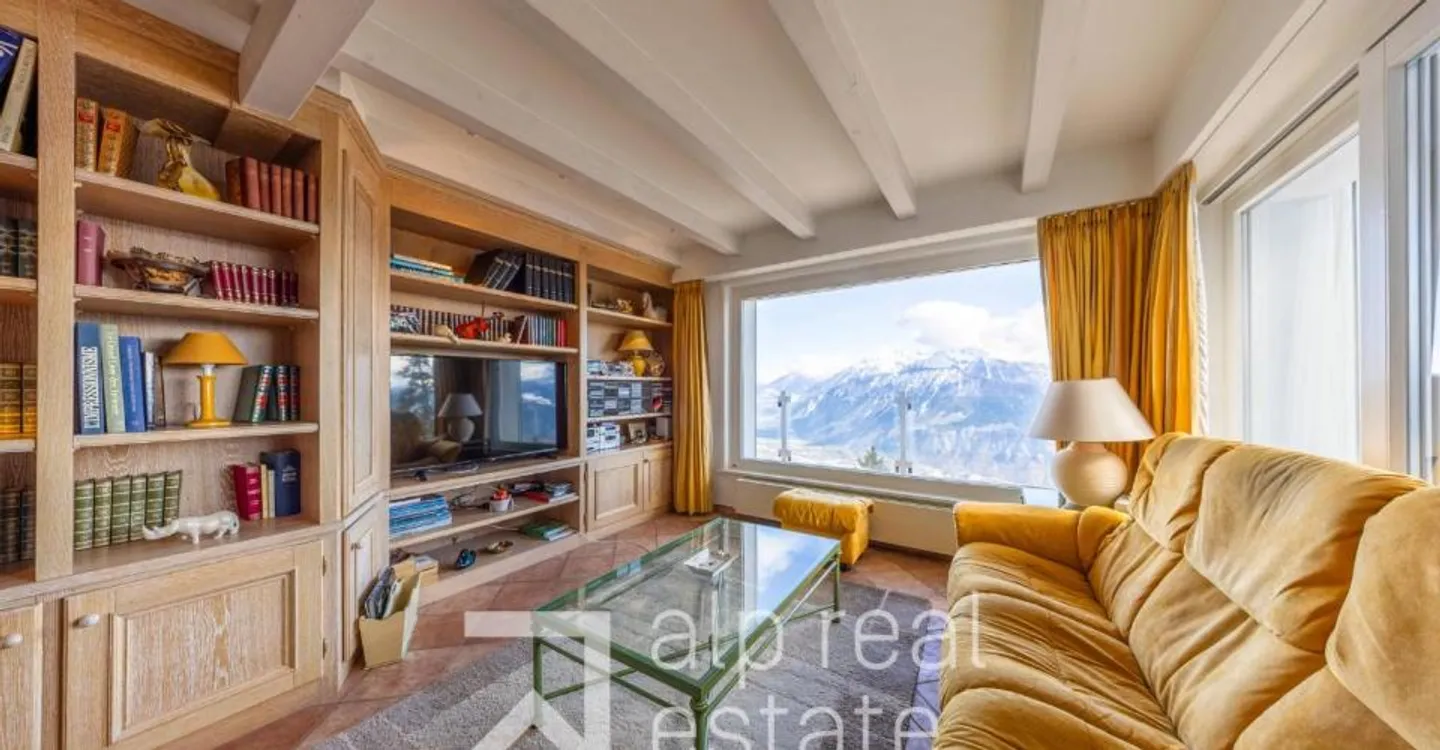 Exceptional penthouse with breathtaking views of the Alps - Photo 8 of 13