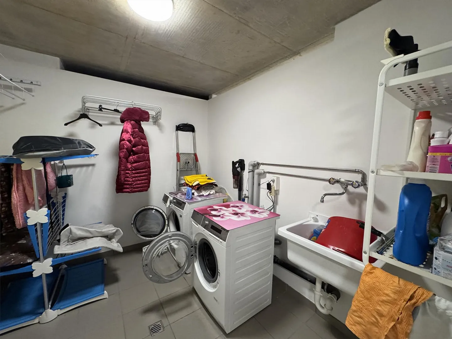 Modern 4.5 rooms with large private garden in Rancate - Photo 15 of 25
