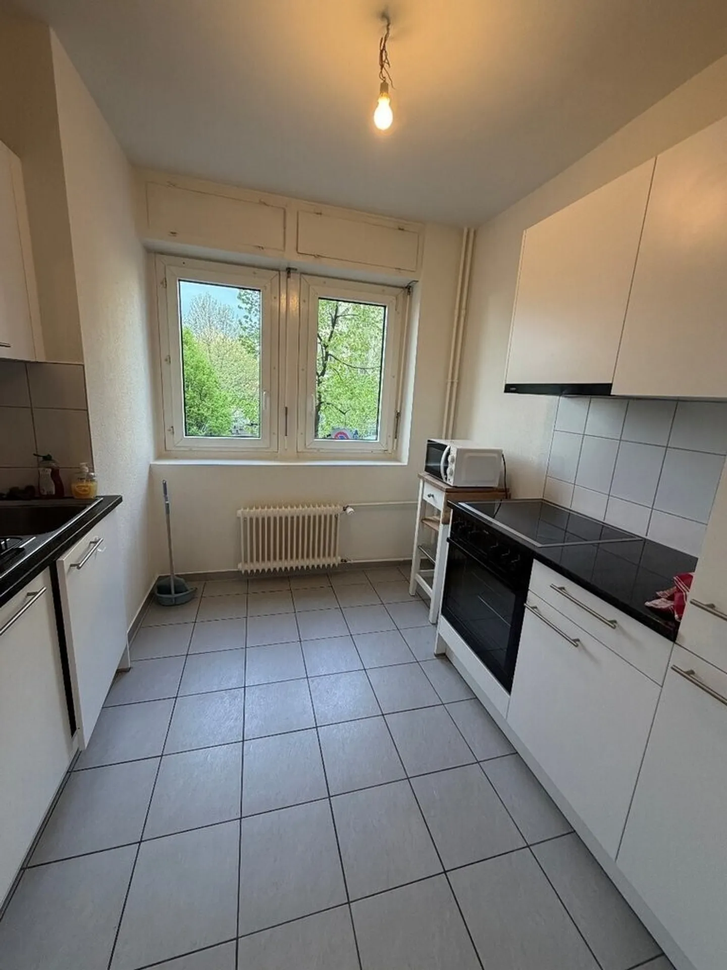 Pretty 2-room apartment near the Place de l'Ours - Photo 2 of 6