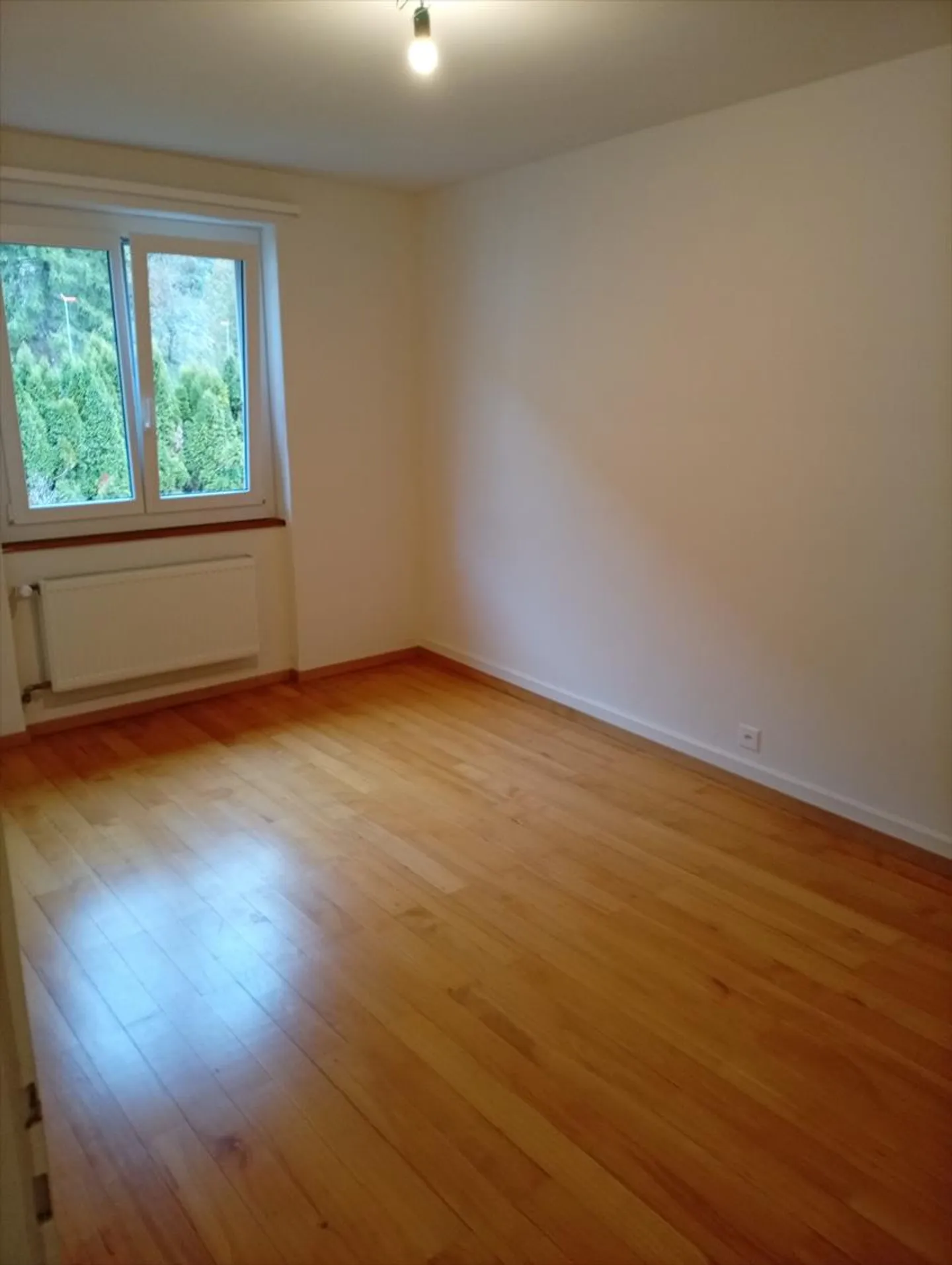 À louer : appartement 3.5 pièces avec balcon - Crêt-Besson 11, Sonvilier - Photo 6 sur 9