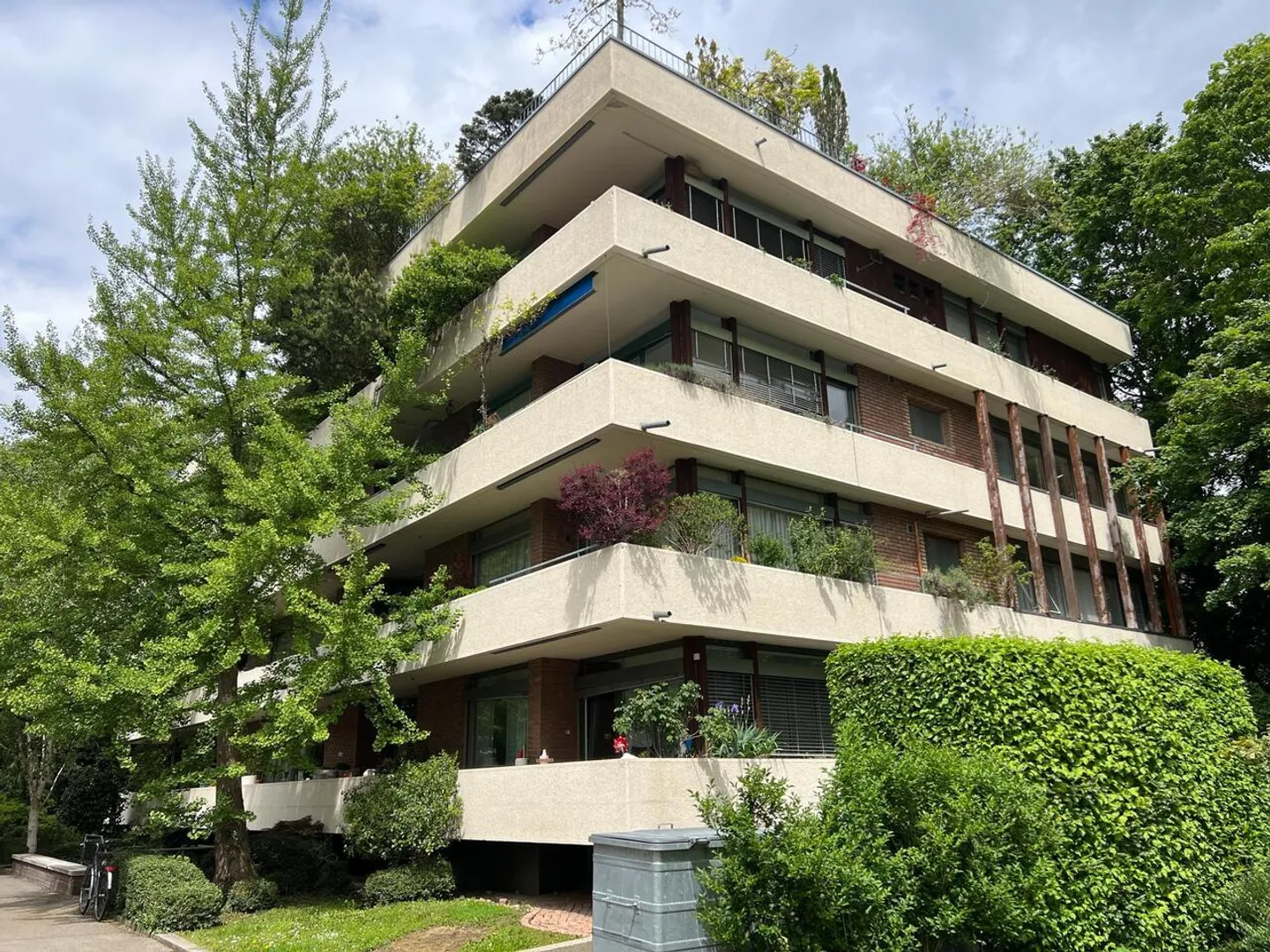 VERKAUF IN BESITZENE LEBENSRENTE – 5,5-Zimmer-Penthouse mit großer Terrasse - Foto 1 von 6