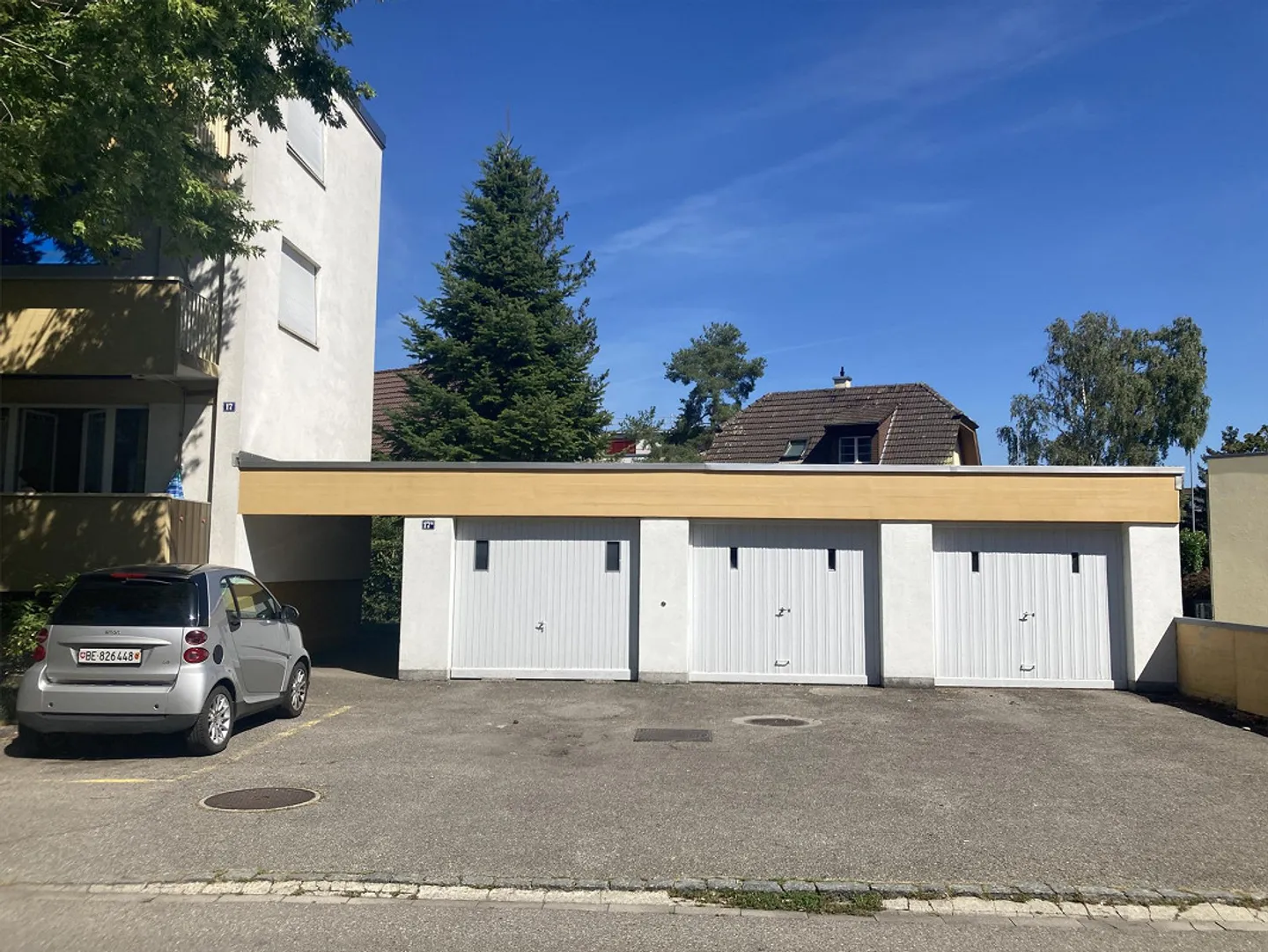 Garage à louer - Photo 1 sur 3