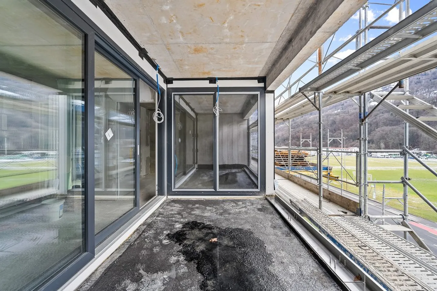 Apartment for rent - Photo 3 of 8