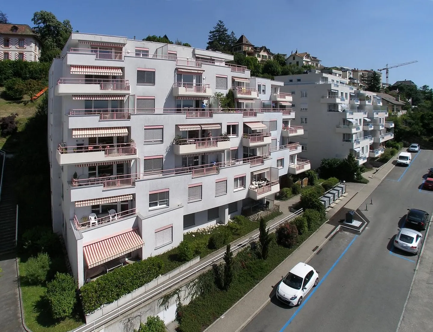 Parkplätze in einer gesicherten Sammelgarage - Foto 2 von 2