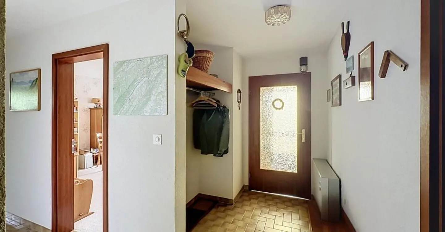 Villa individuelle, potentiel remarquable dans quartier résidentiel - Foto 2 di 10