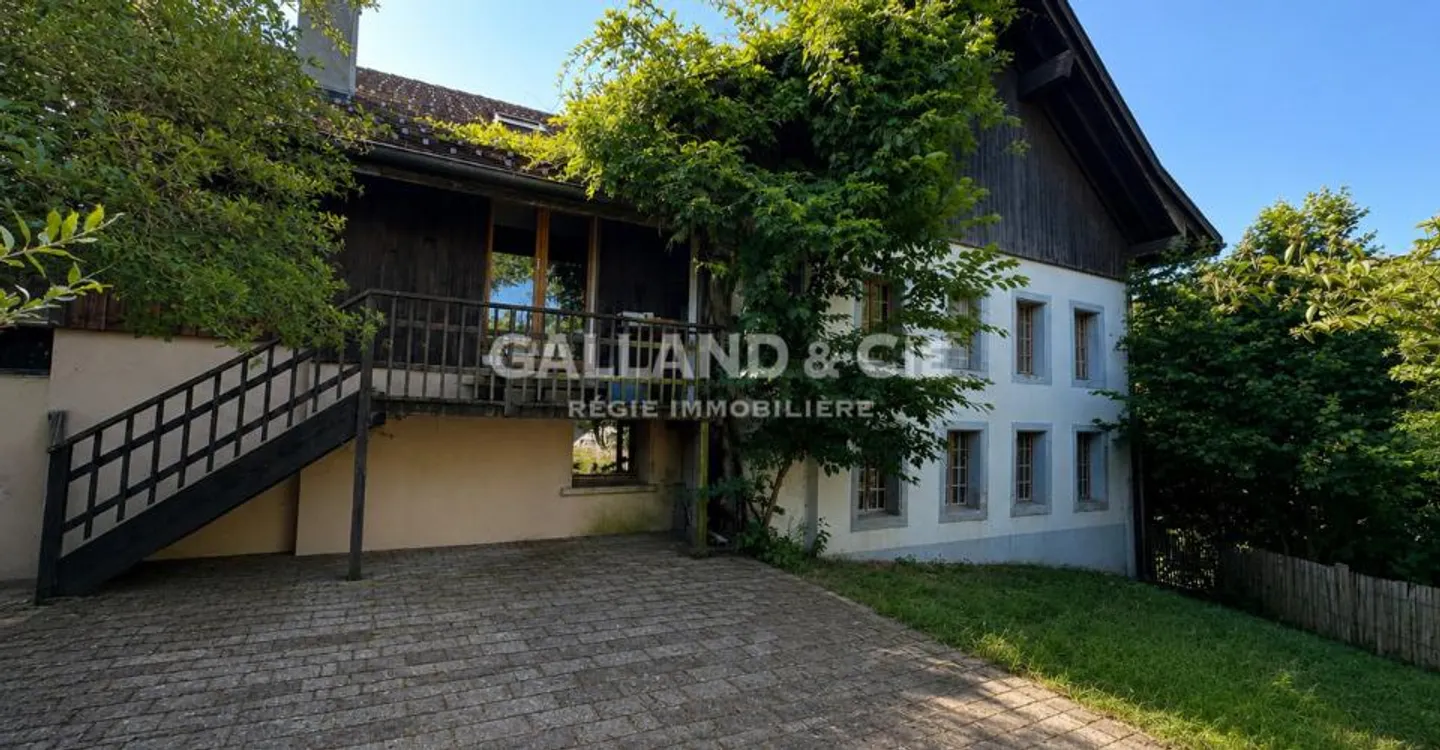 Authentic house with 2 apartments - 3 min from Oron-la-Ville - Photo 1 of 13
