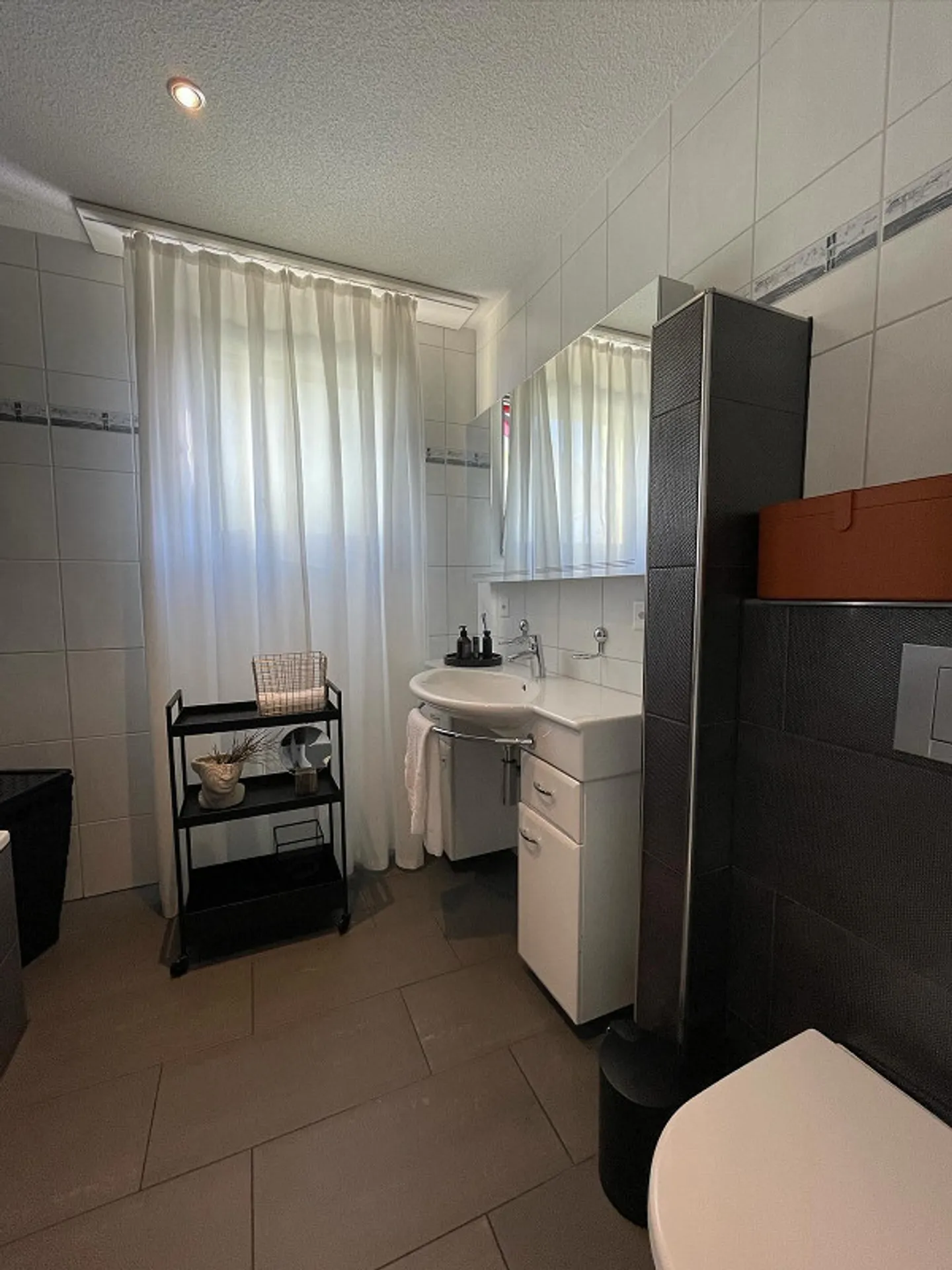 Moderne 4.5-Zimmer-Wohnung mit Balkon und Garage in Hunzenschwil - Foto 10 von 15
