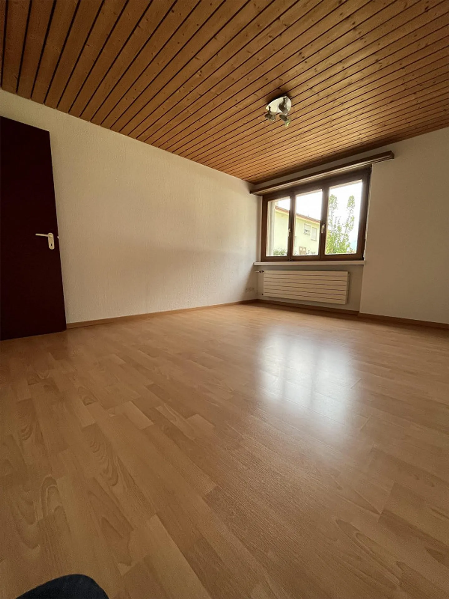 2.5 Room Apartment - Photo 3 of 4