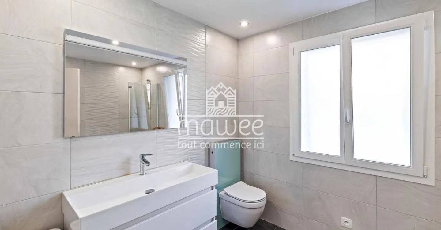 Spacious individual villa of 237m2 with garden in Saillon - Photo 8 of 12