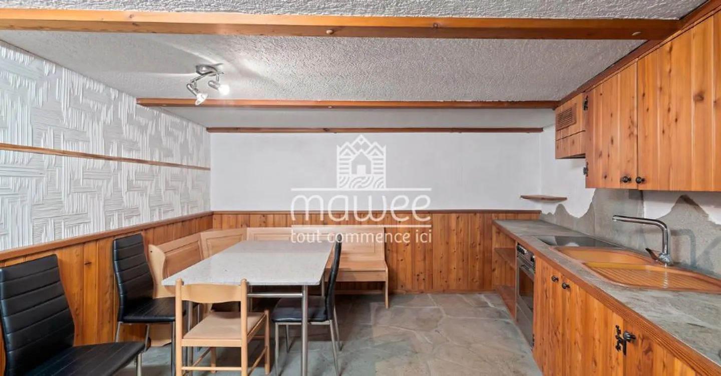 Spacious individual villa of 237m2 with garden in Saillon - Photo 10 of 12