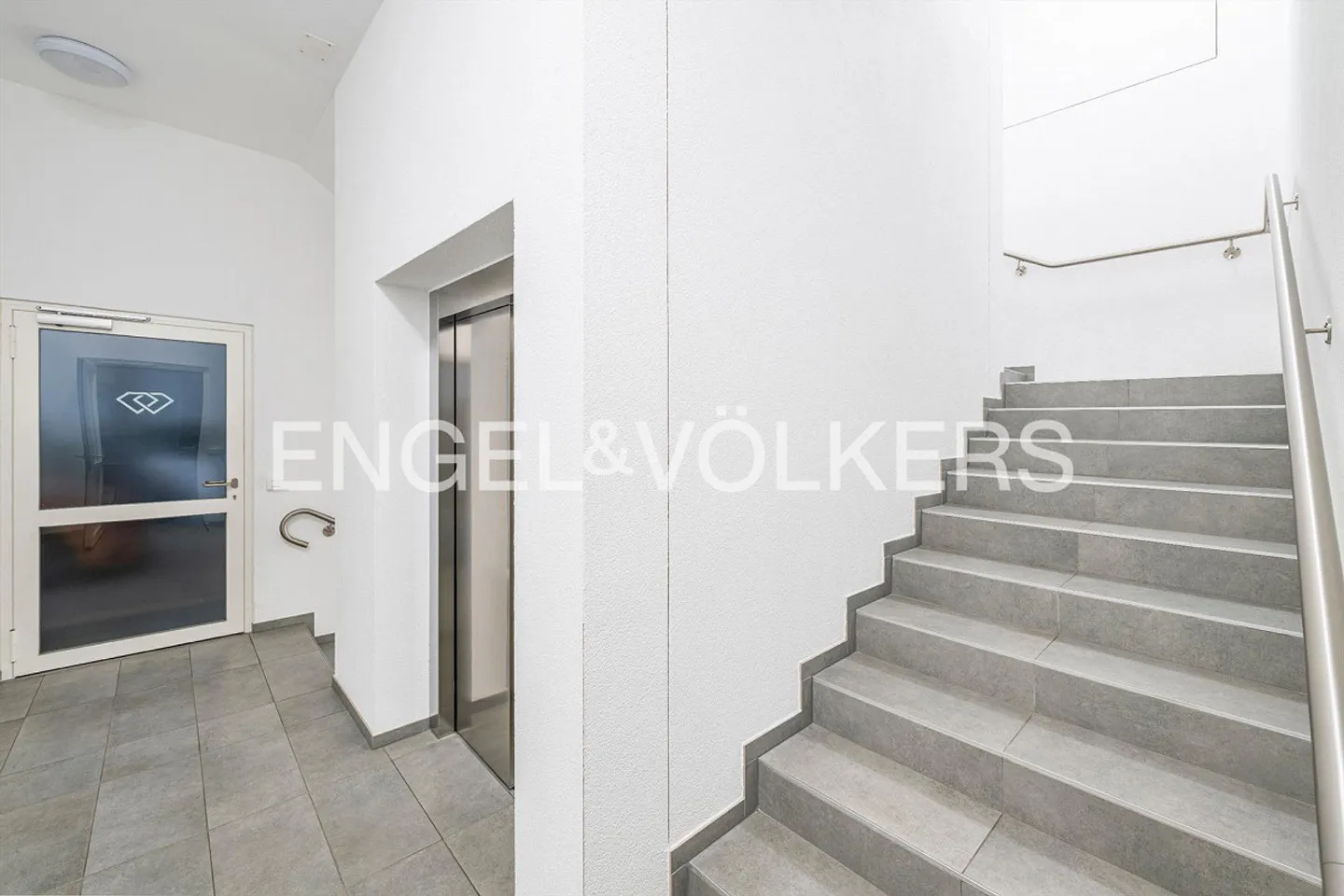 Grosses Lagerhaus in Bedano - Foto 9 von 11