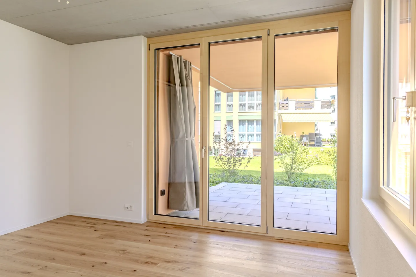 Appartement spacieux avec jardin - Photo 7 sur 10