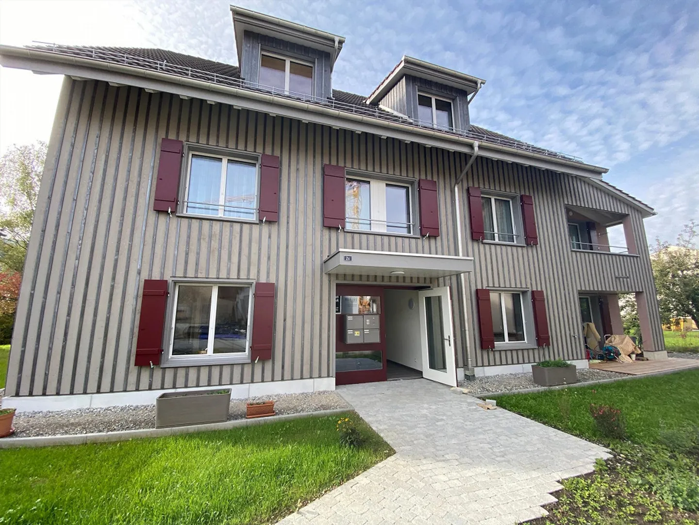 Maisonette moderna di 5,5 stanze in vendita a Embrach - Foto 1 di 13