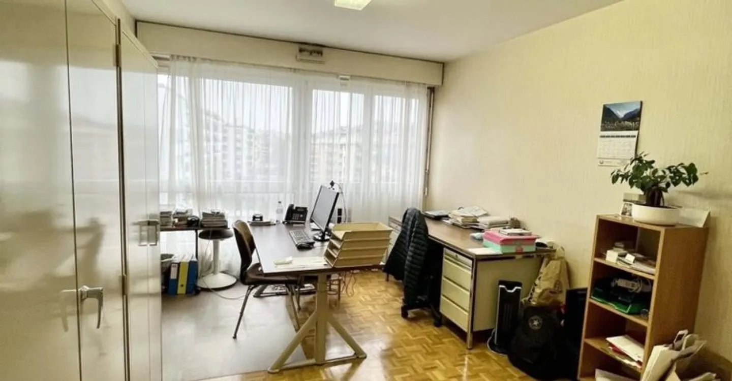 Office for rent in Charmilles - Photo 3 of 7