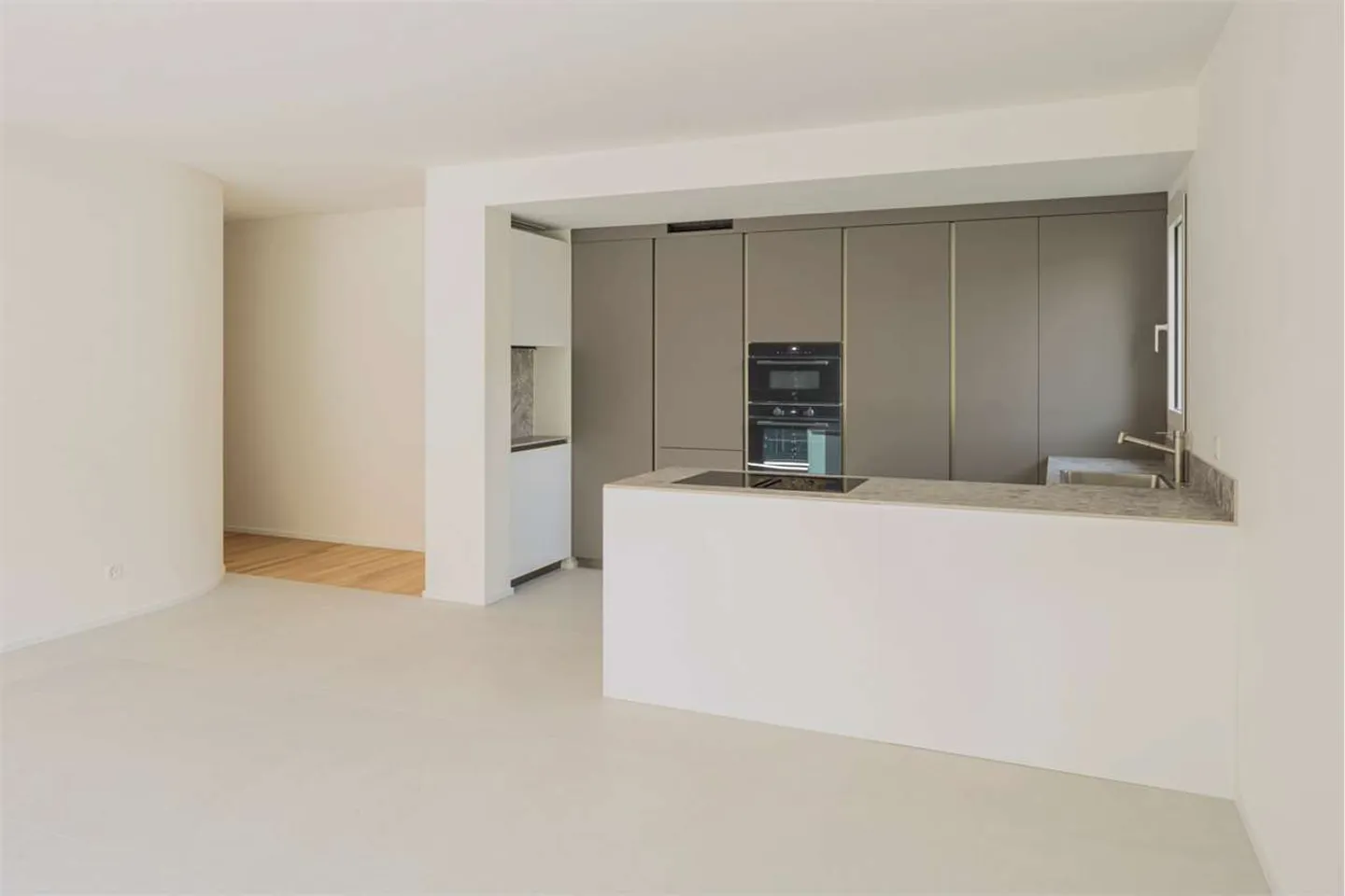 BARBENGO - Penthouse 4.5 Rooms - Rent with Purchase Option - Photo 4 of 9