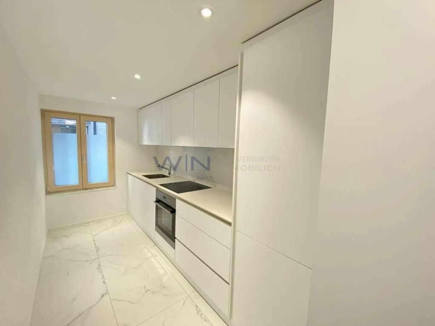 Newly Built Gem: 2.5 Room Alpine Chic - Photo 4 of 9
