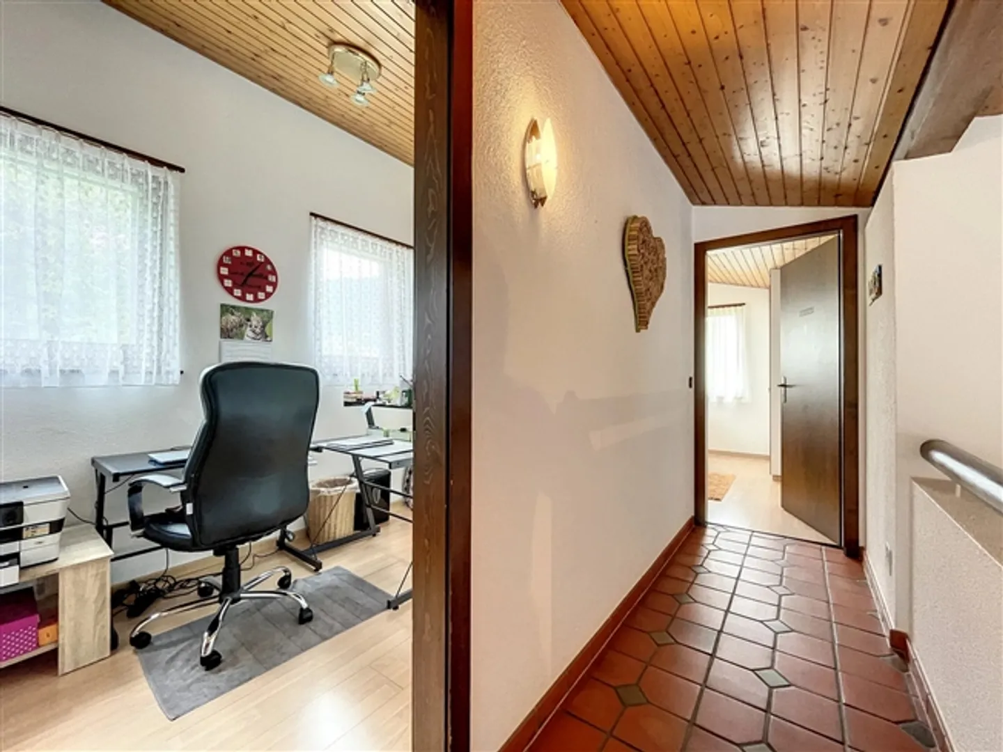 Extraordinary villa with outbuilding - Photo 9 of 15