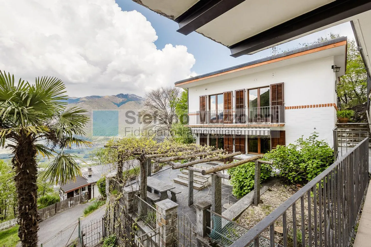 Charmante maison tessinoise avec jardin et pergola - sur deux niveaux - Photo 12 sur 17
