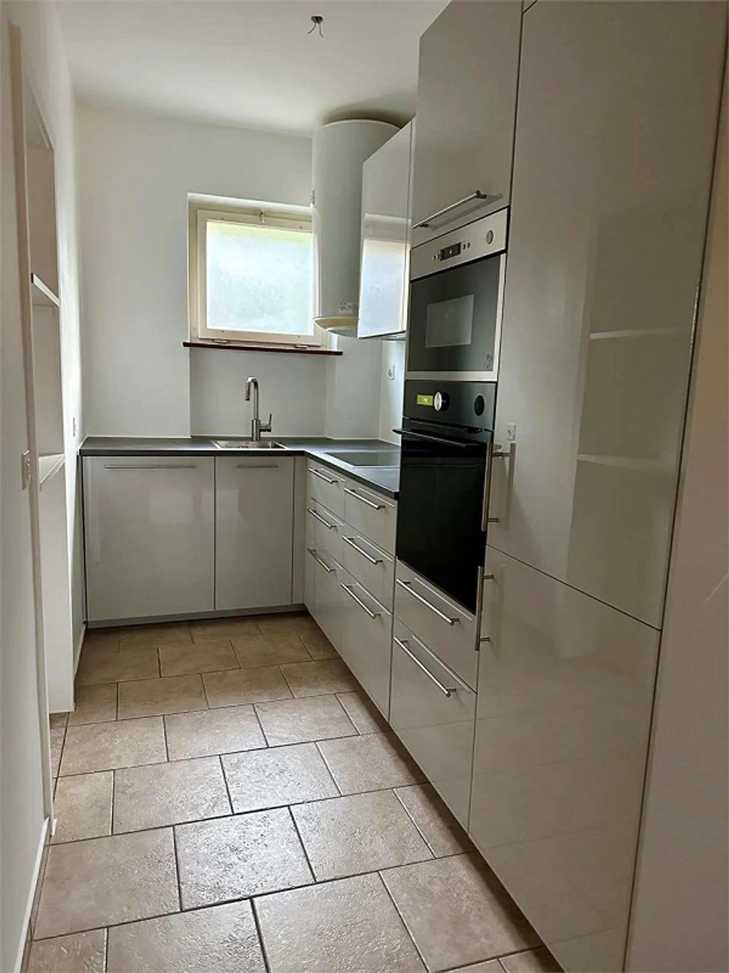 Paradiso - 3,5-Zimmer-Wohnung mit Terrasse und Seeblick - Foto 3 von 8