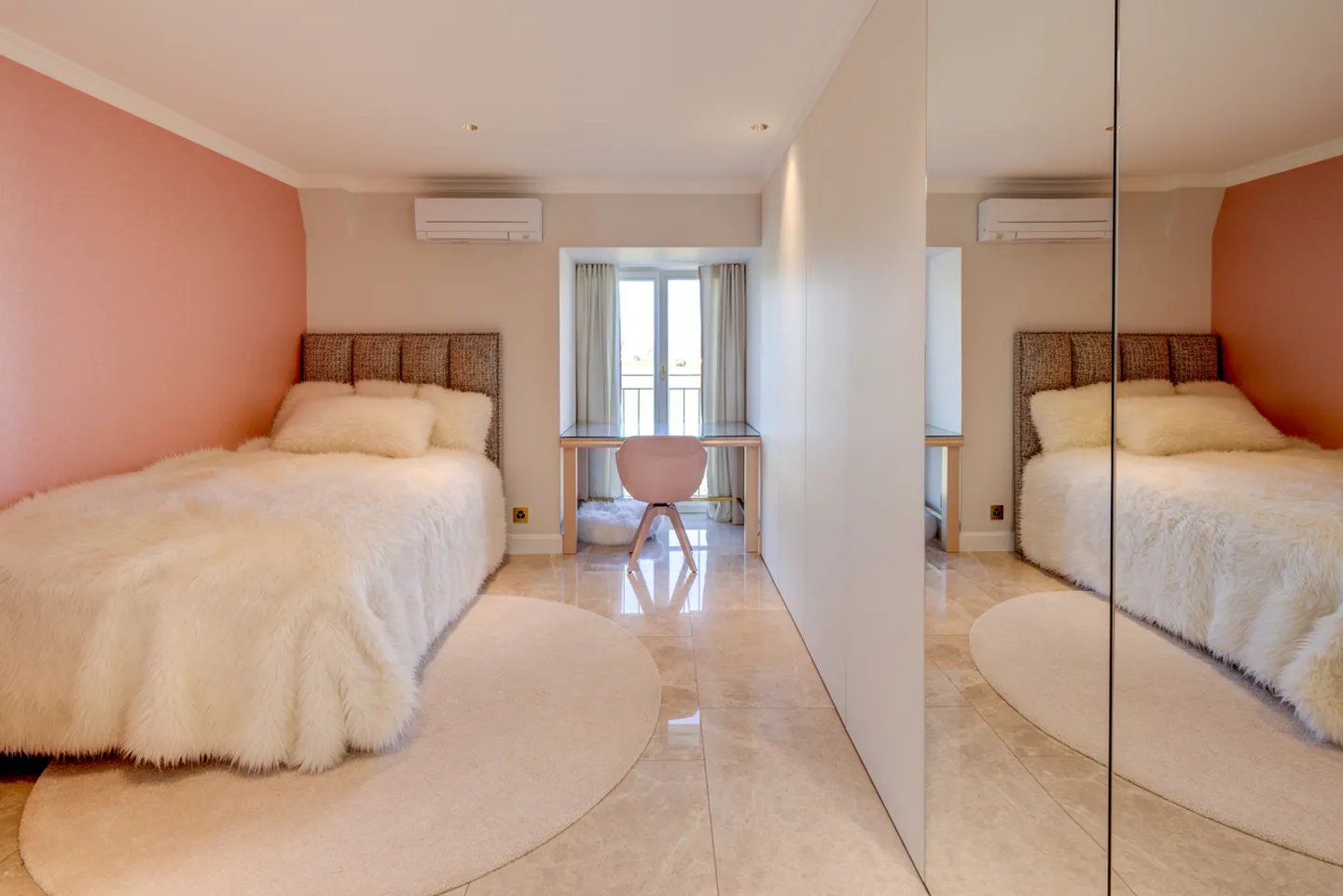 Luxusvilla in Privater Domäne - Foto 17 von 42