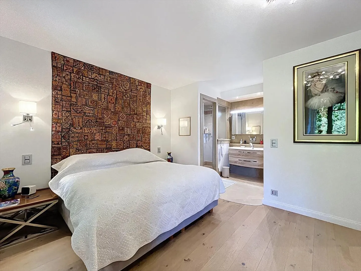 Property with panoramic views and rental income - Photo 9 of 13