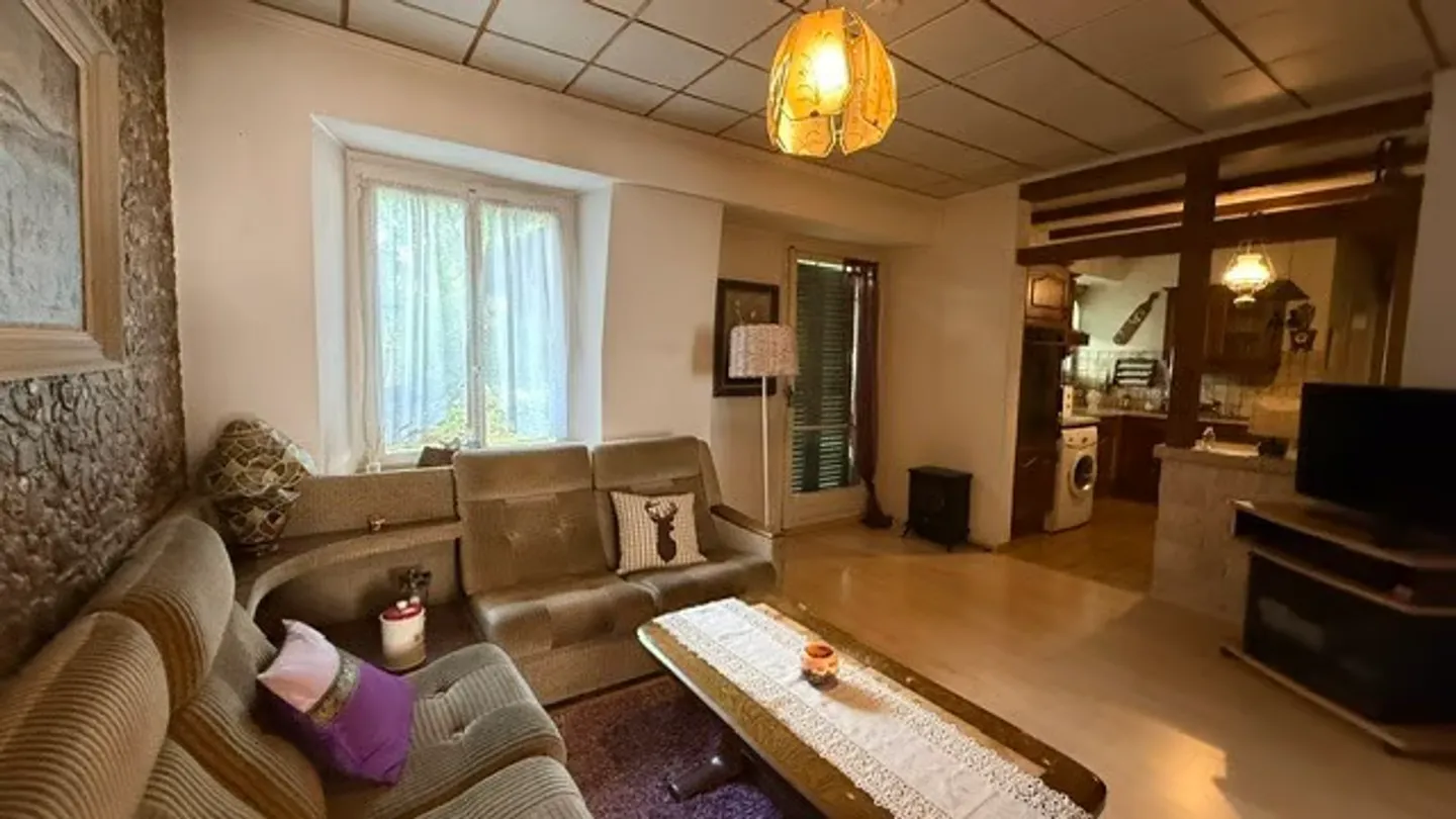 Haus mit 2 Wohnungen zu renovieren - Großes Potenzial im Herzen des Dorfes - Foto 11 von 13
