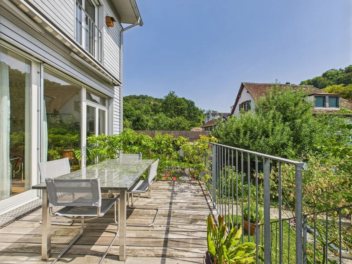 Incantevole casa angolare di 4,5 stanze con bel giardino - Foto 12 di 13