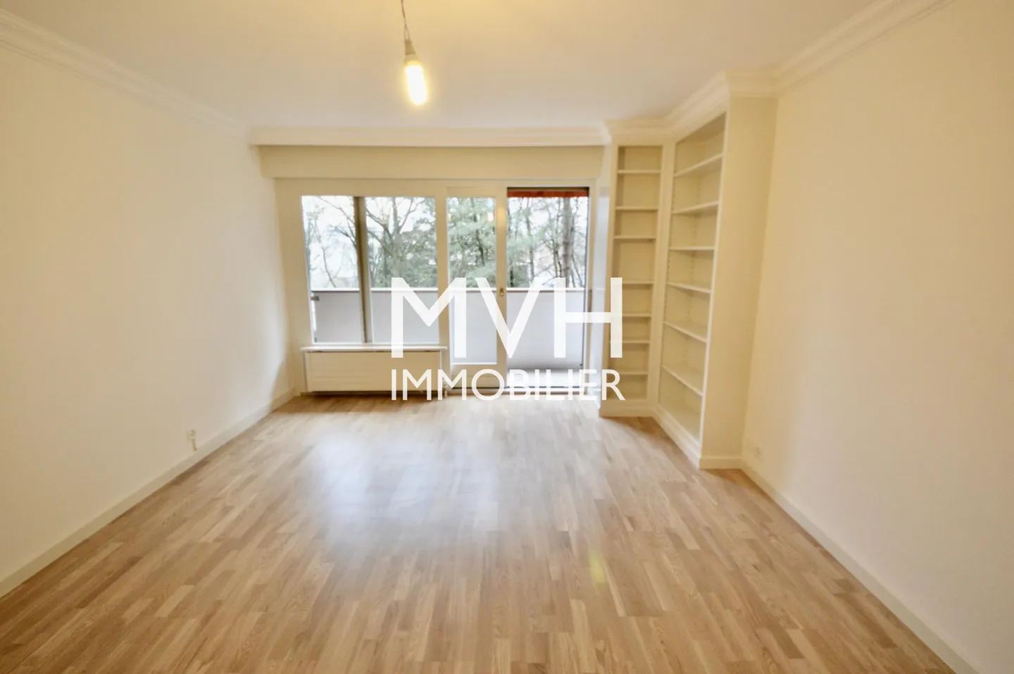 Renovated Apartment with Pool - Photo 5 of 9