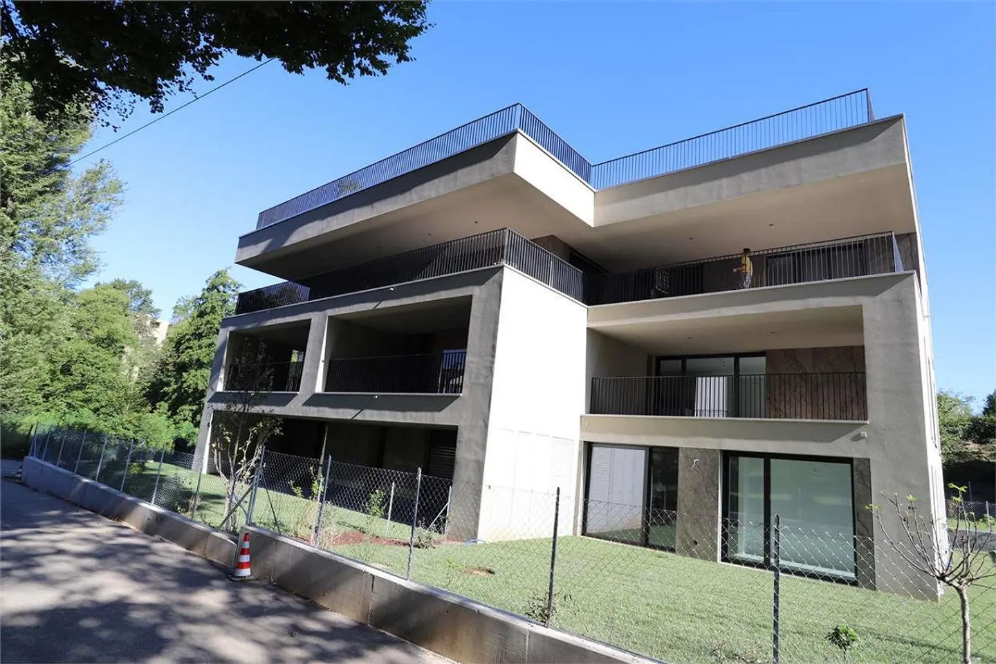 NEW TWO-ROOM APARTMENT FOR RENT - SORENGO TASSINO AREA - Photo 5 of 12