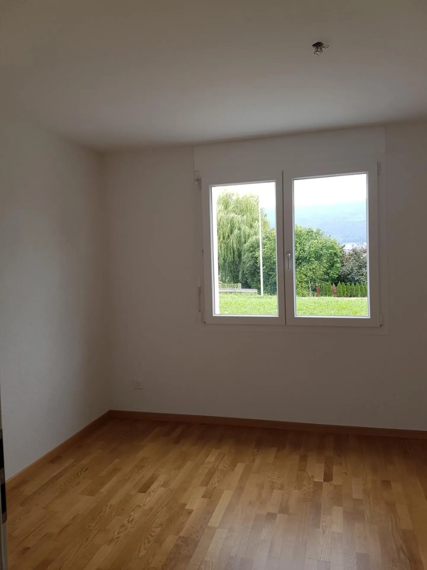 Charmante Wohnung mit Terrasse - Foto 2 von 9