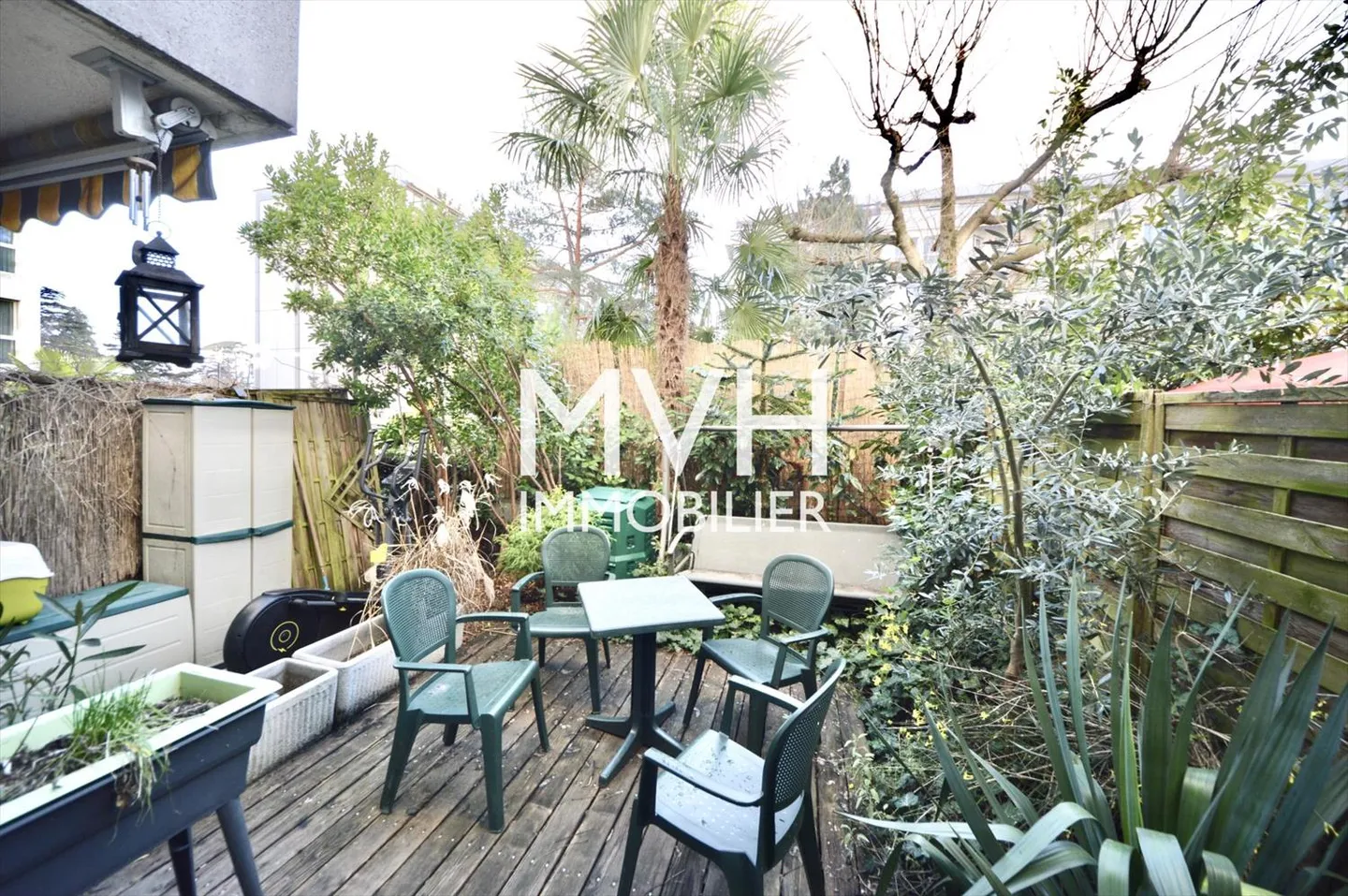 Appartamento di 4 stanze in zona tranquilla con 2 giardini e terrazza - Foto 1 di 4