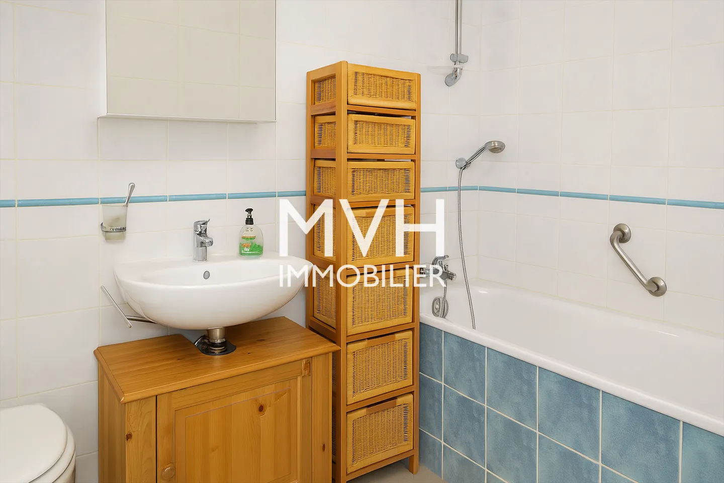 Appartamento di 4 stanze in zona tranquilla con 2 giardini e terrazza - Foto 4 di 4