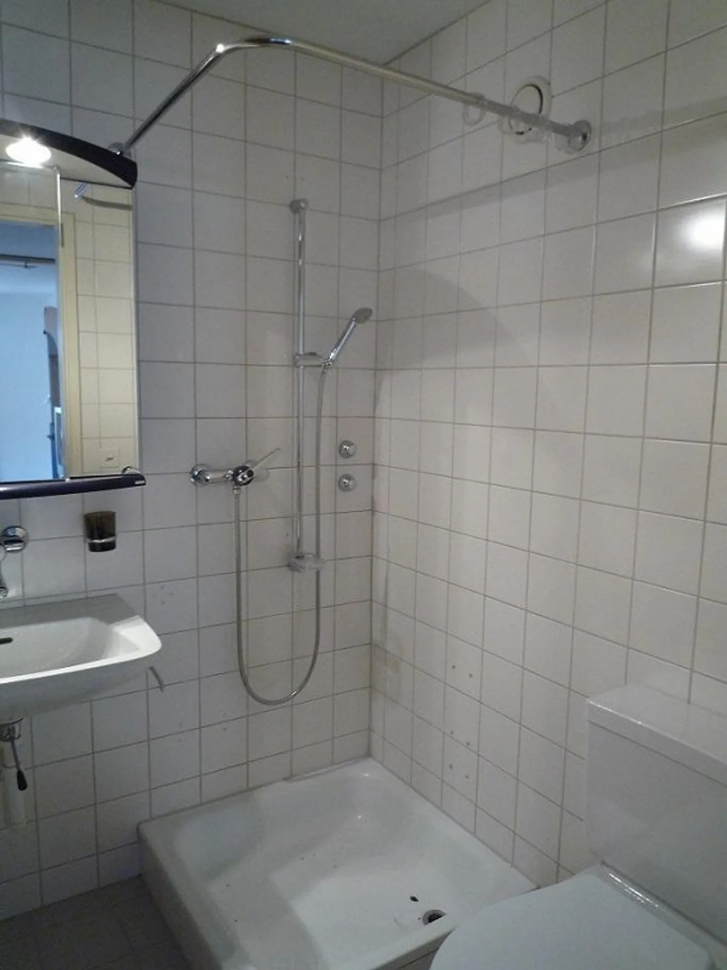 Single apartment near KSW - Photo 5 of 5