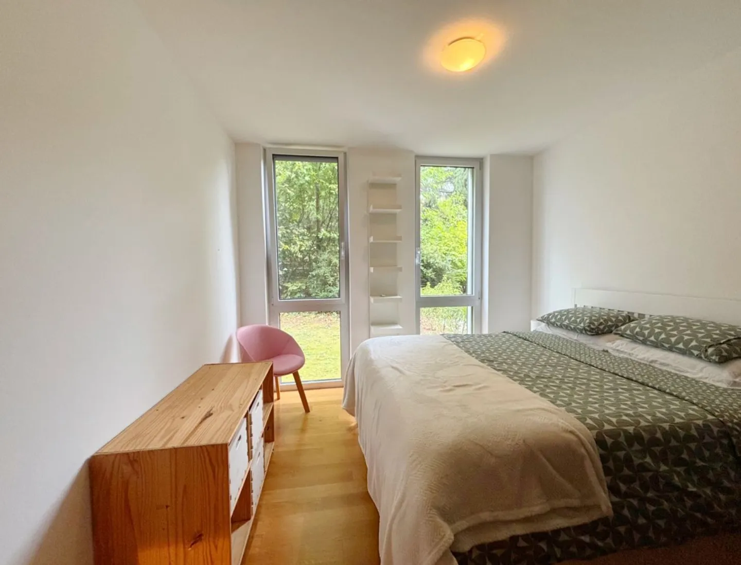 Appartement moderne de 5,5 pièces au rez-de-chaussée avec jardin et vue sur le lac à Vevey - Photo 4 sur 13