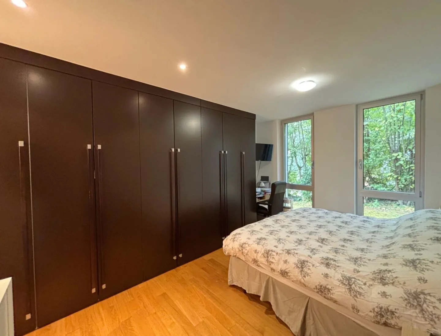 Appartement moderne de 5,5 pièces au rez-de-chaussée avec jardin et vue sur le lac à Vevey - Photo 10 sur 13