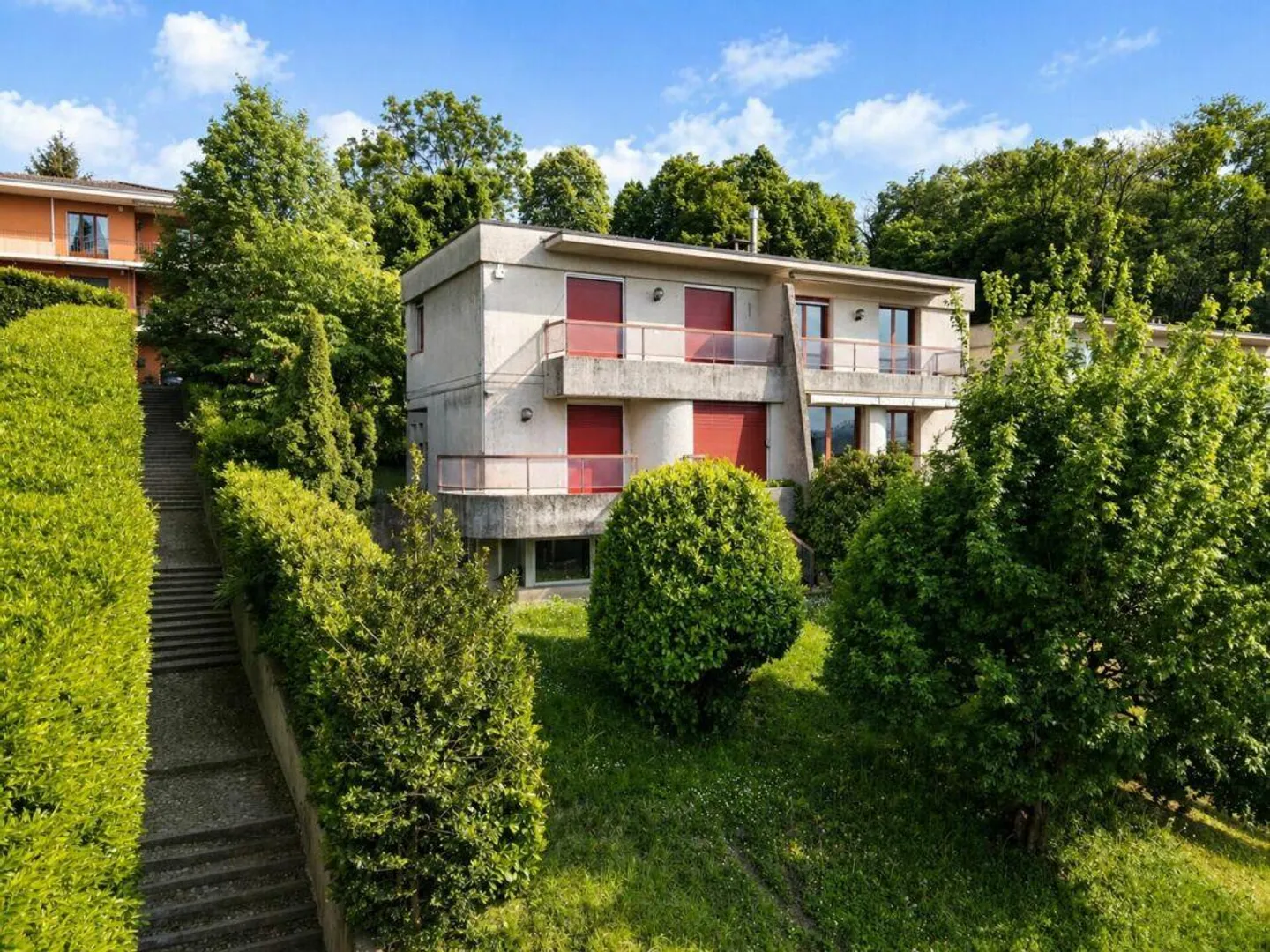 Casa gemella affascinante con vista - Foto 1 di 24
