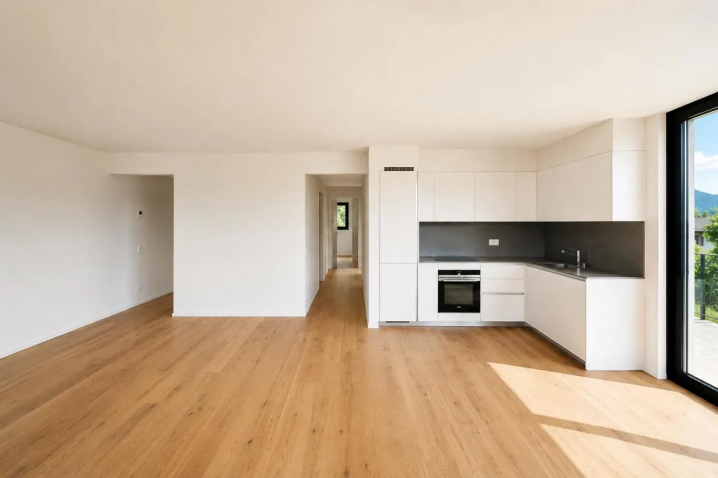 Pura - Appartement penthouse exclusif de 4,5 pièces avec grande terrasse et vue sur le lac - Photo 4 sur 9