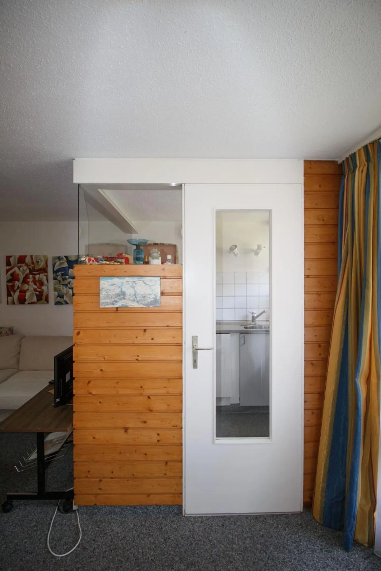 Charming Duplex Apartment - Photo 3 of 14